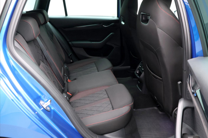 Škoda Octavia 2,0 TDI 147kW DSG CZ DPH RS