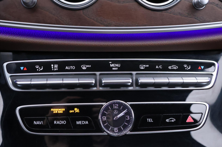 Mercedes-Benz Třídy E 3,5 400 245kW Aut. 4MATIC CZ
