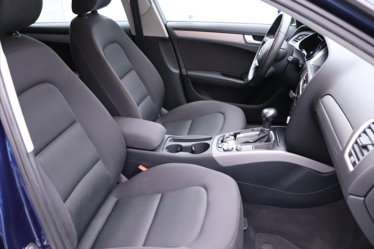 Audi A4 2,0 TDI 110kW Aut. CZ Xenon