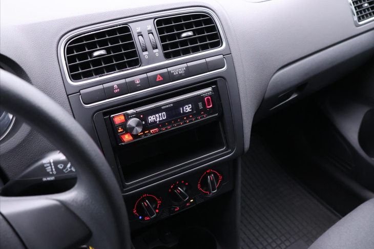 Volkswagen Polo 1,2 i 51kW CZ Klima