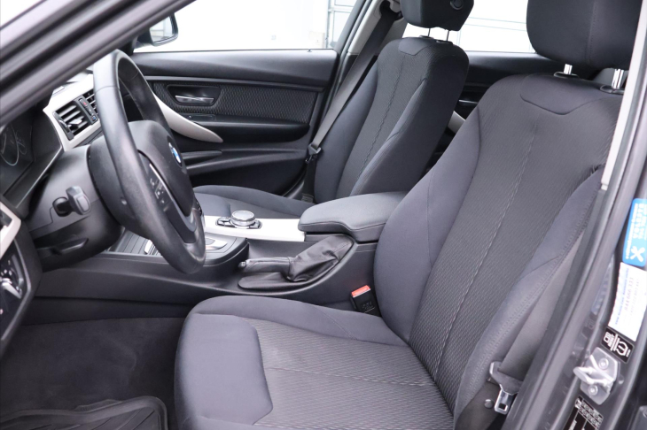 BMW Řada 3 2,0 320 135kW xDrive Automat