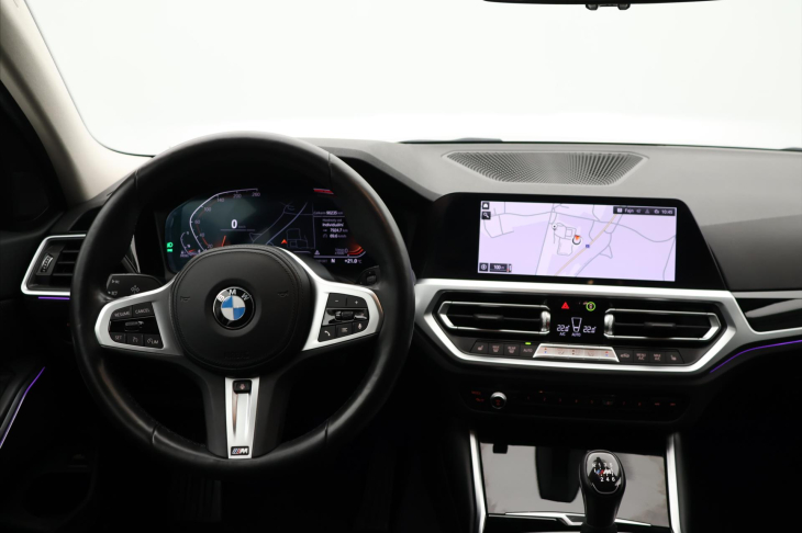 BMW Řada 3 2,0 320d 140kW CZ DPH Touring