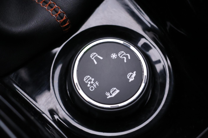 Peugeot 2008 1,2 PureTech 81kW Crossway