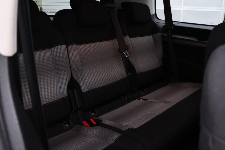 Citroën SpaceTourer 2,0 HDI 110kW Shine 8-Míst