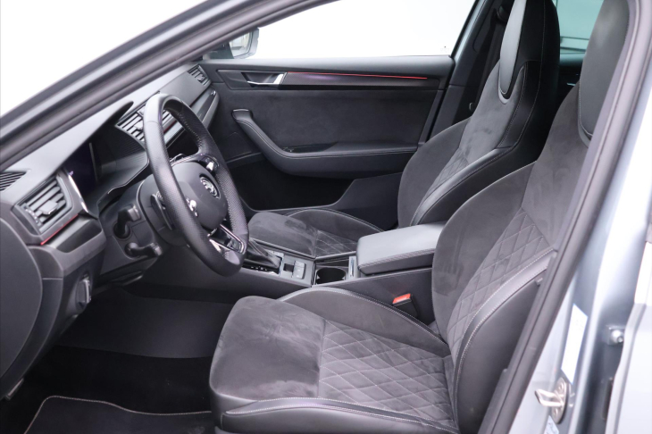 Škoda Superb 2,0 147 kW Sportline DSG DPH