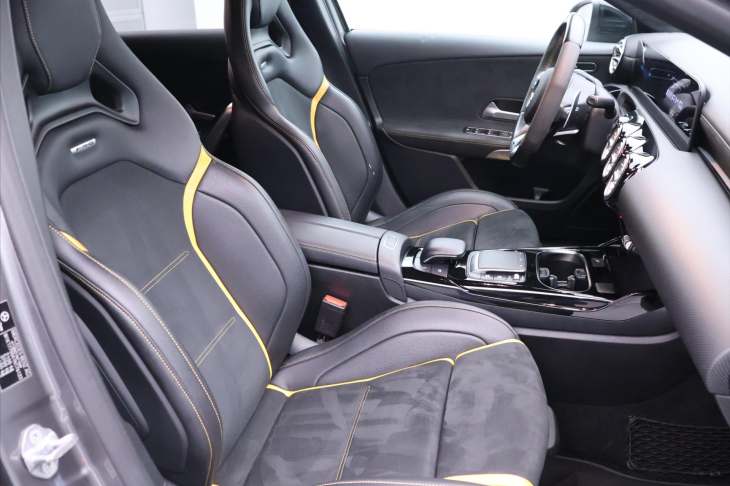 Mercedes-Benz Třídy A 2,0 310kW 45s AMG 4MATIC+ DPH