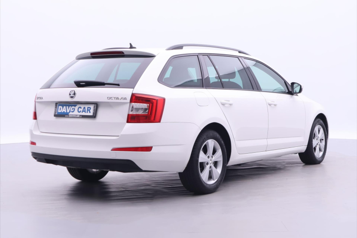 Škoda Octavia 1,6 TDI 77kW DSG Elegance CZ