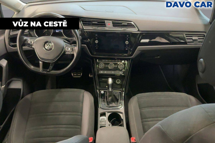 Volkswagen Touran 1,4 TSI DSG Highline 7-Míst