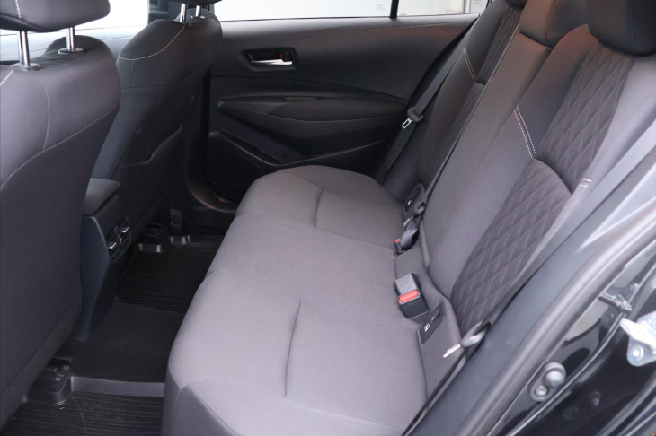 Toyota Corolla 1,5 VVT-i Aut. Comfort CZ DPH