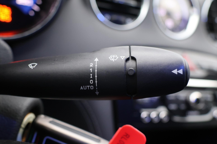 Peugeot RCZ 1,6 16V 147kW Allure Navi