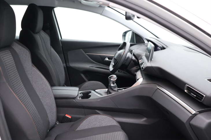 Peugeot 3008 1,5 BlueHDi 96Kw CZ DPH