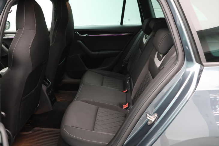 Škoda Octavia 2,0 TSI DSG RS245 LED Panorama