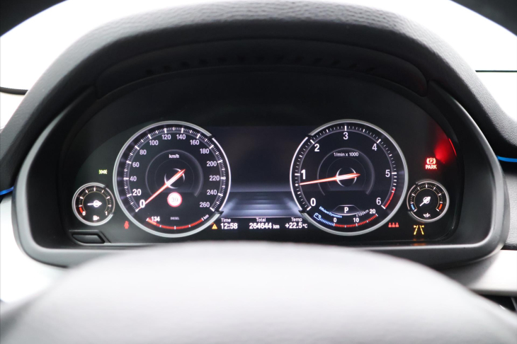 BMW X5 3,0 30d 190kW xDrive CZ