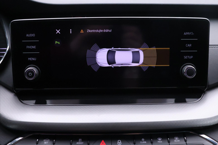 Škoda Octavia 2,0 TDI 110kW DSG Ambition CZ DPH