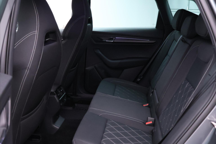 Škoda Karoq 2,0 TDI DSG 4x4 Sportline DPH