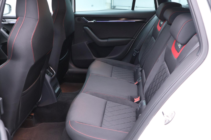 Škoda Octavia 2,0 TSI RS245 180kW DSG 1.Maj.