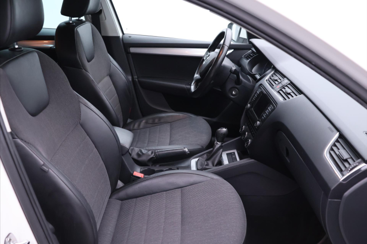 Škoda Octavia 1,6 TDI 77kW Kůže Elegance+