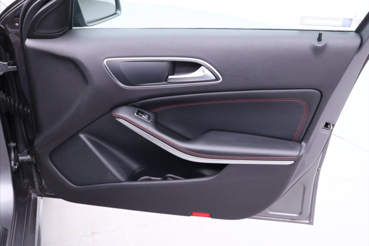 Mercedes-Benz Třídy A 1,8 200CDI AMG Aut. Xenon CZ