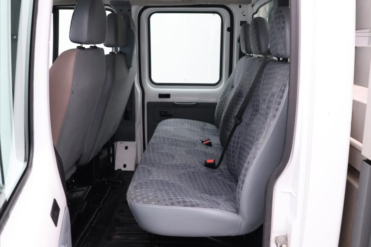 Ford Transit 2,2 TDCi 92kW 330L Base 7-Míst