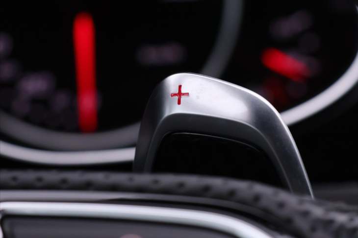 Audi RS 4 4.2 FSI V8 331kW 1.Maj Serviska