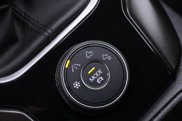 Volkswagen T-Roc 2,0 TDI 110kW 4Motion 1.Maj.