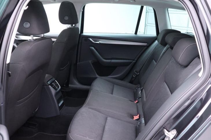 Škoda Octavia 2,0 TDI 110kW DSG Clever