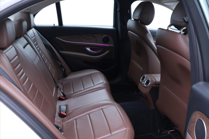 Mercedes-Benz Třídy E 2,0 CDI 143kW CZ DPH 9G