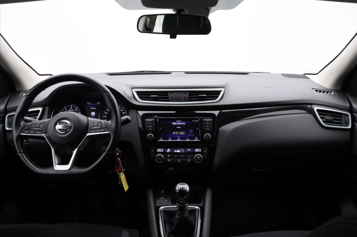 Nissan Qashqai 1,3 DiG-T Acenta CZ 1.Maj