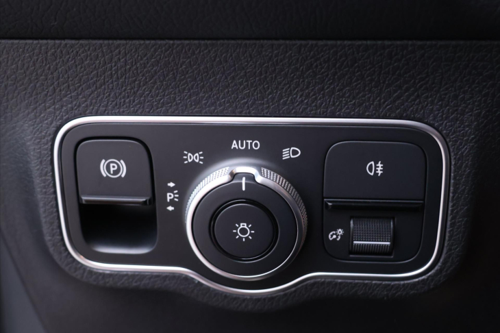 Mercedes-Benz GLB 2,0 200d 4MATIC AMG Premium