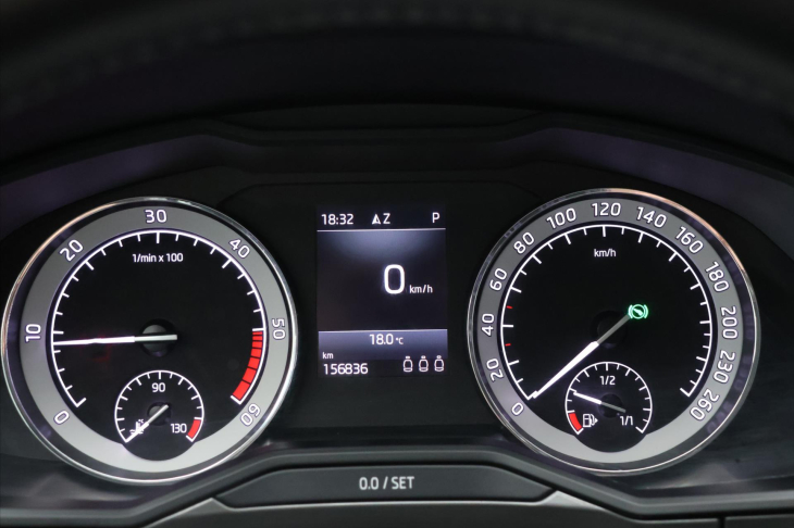 Škoda Superb 2,0 TDi Style 4x4 DSG DPH CZ