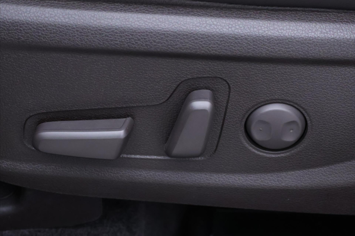 Hyundai Santa Fe 2,2 CRDI 142kW 4WD DCT Style