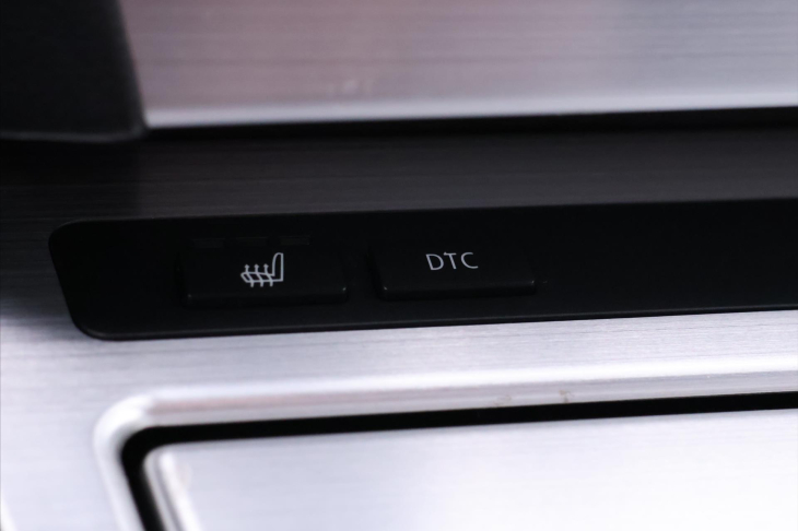 BMW Řada 6 3,0 635da 210kW CZ Kůže