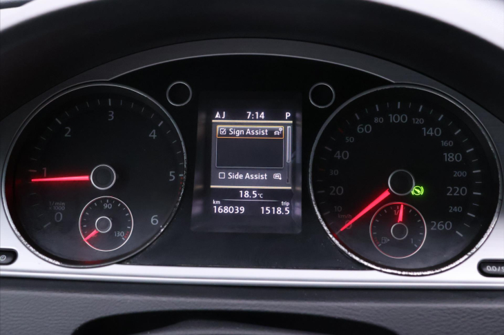 Volkswagen Passat 2,0 TDI 130kW DSG CZ R-Line