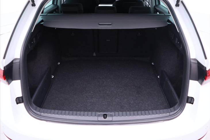 Škoda Octavia 1,0 TSI Style DPH LED 1.Maj.