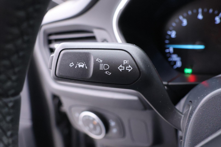 Ford Focus 1,0 EB 92kW EDIT Aut.klima Navi
