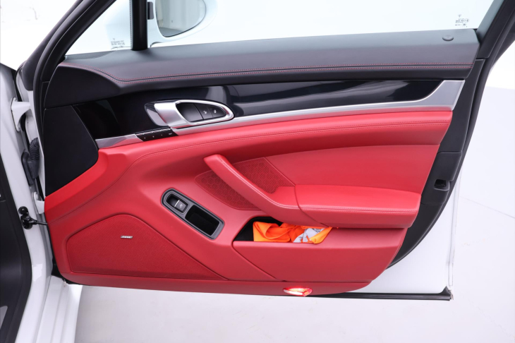 Porsche Panamera 3,0 V6 221kW Turbodiesel