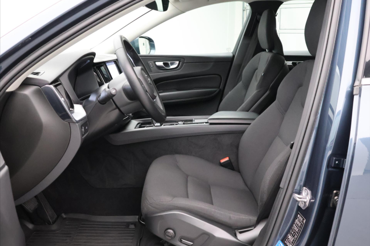 Volvo XC60 2,0 B4 145KW AWD MOMENTUM