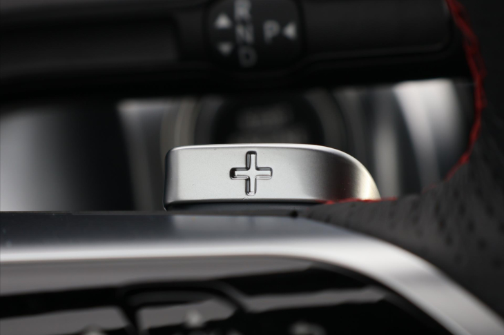 Mercedes-Benz GLB 2,0 200d 4MATIC AMG Premium