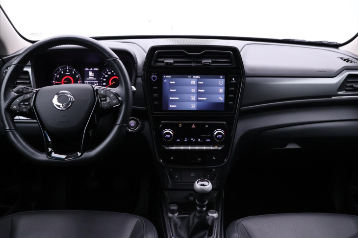 SsangYong Tivoli 1,5 T-GDI 120kW Navi Kůže Tažné