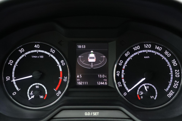 Škoda Octavia 2,0 TSI 162kW Navi Xenon RS