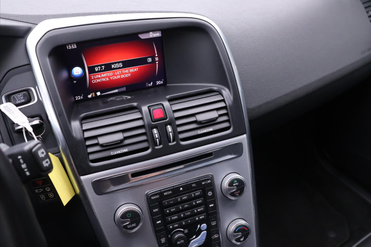 Volvo XC60 2,4 D5 162kW Aut. AWD Momentum