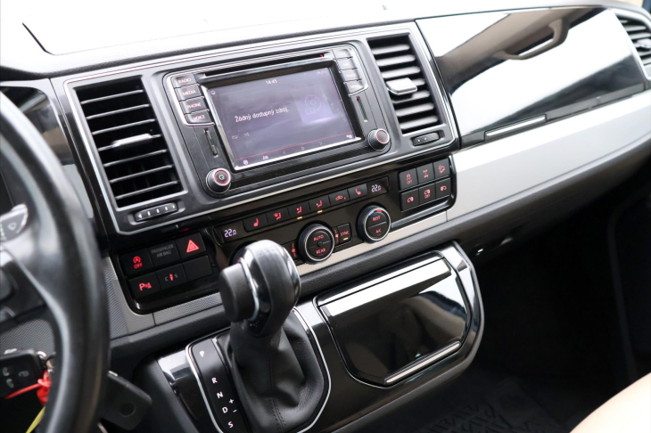 Volkswagen Multivan 2,0 TDI 4M DSG CZ Highline DPH