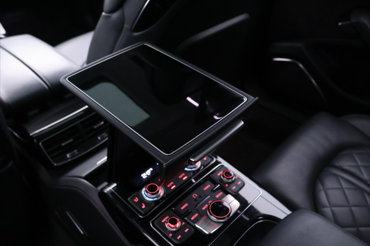 Audi A8 6,3 FSI W12 Quatrro Tiptronic 368kW
