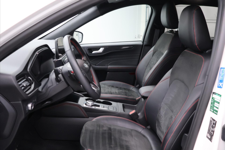 Ford Kuga 2,0 TDCi 140kW AWD ST Line X CZ