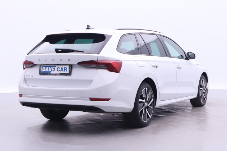 Škoda Octavia 2,0 TDI 110kW DSG Clever DPH