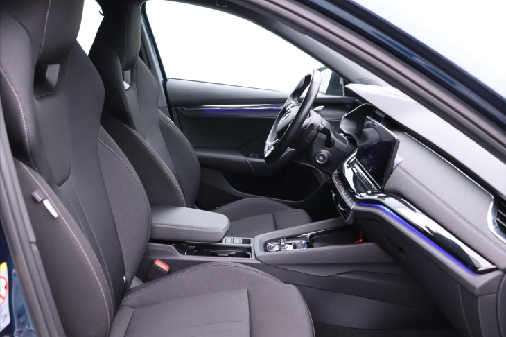 Škoda Octavia 2,0 TDI DSG Style Sport DPH