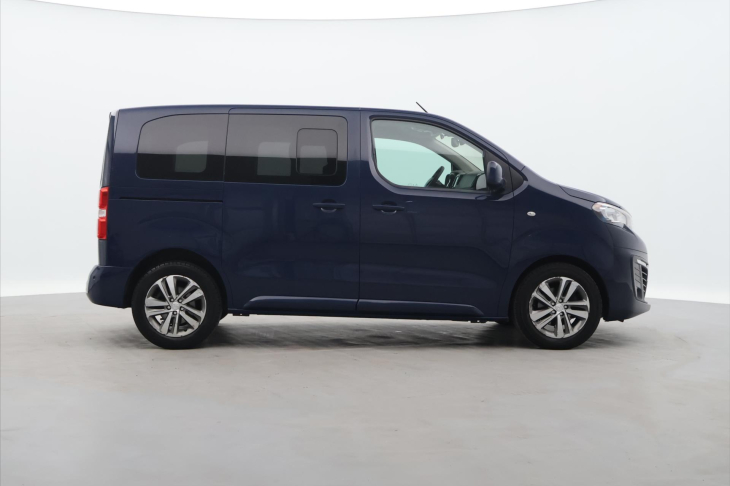 Peugeot Traveller 2,0 HDI 110kW CZ 8-Míst