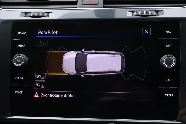 Volkswagen Golf 2,0 TDI 110kW DSG 1.Maj. DPH