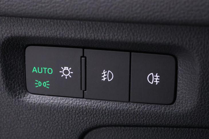 Škoda Octavia 2,0 TDI 110kW DSG Sportline DPH