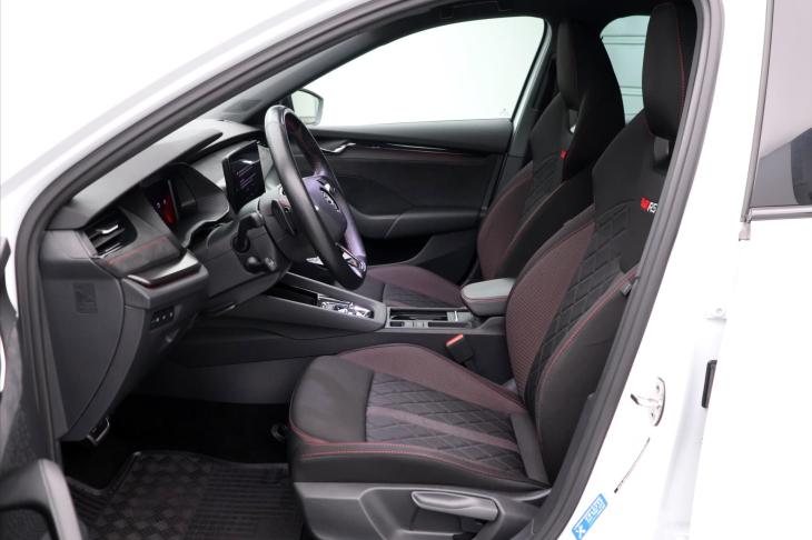 Škoda Octavia 2,0 TDI RS 4x4 Matrix DPH CZ